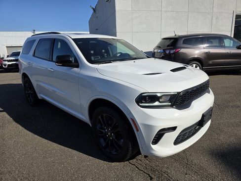 Certified 2022 Dodge Durango GT image 1