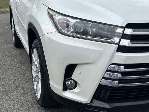 Used 2018 Toyota Highlander Limited Platinum w/ Protection Package #3 image 12