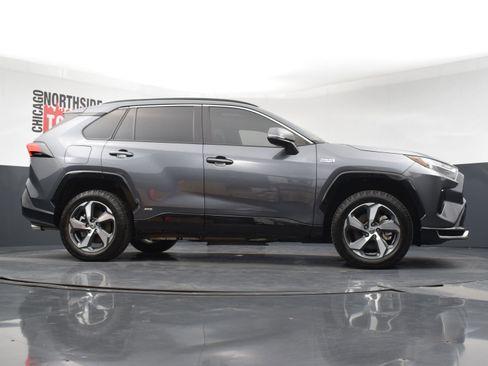 Used 2024 Toyota RAV4 SE w/ Weather & Moonroof Package image 30