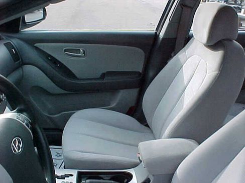 Used 2008 Hyundai Elantra GLS FWD image 14