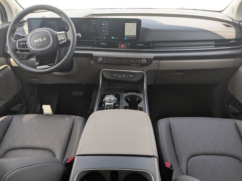 New 2026 Kia Carnival EX FWD image 25