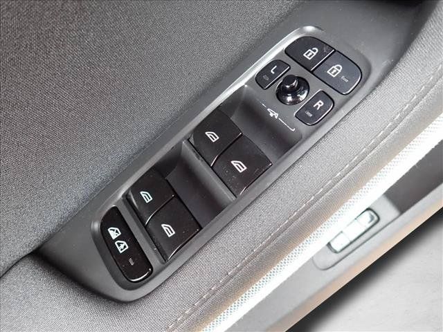 Used 2022 Polestar Polestar 2 w/ Plus Package AWD/4WD image 12
