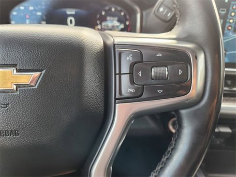 Used 2025 Chevrolet Silverado 2500 LTZ w/ LTZ Convenience Package AWD/4WD image 30