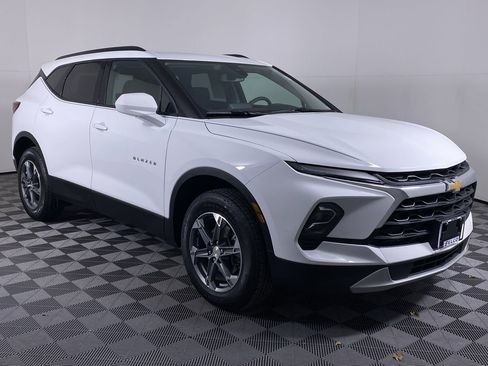 Certified 2024 Chevrolet Blazer LT w/ Convenience Package image 19