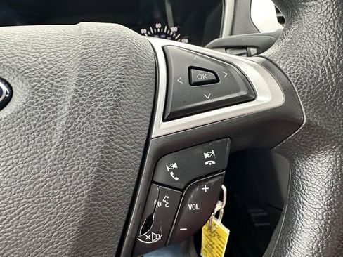 Used 2015 Ford Fusion SE image 18