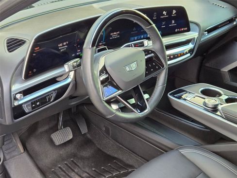 Used 2024 Cadillac Lyriq Sport RWD image 10