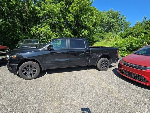 Used 2025 RAM 1500 Laramie w/ Night Edition AWD/4WD image 3