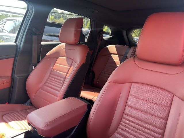 Certified 2024 Kia Sportage SX AWD/4WD image 9