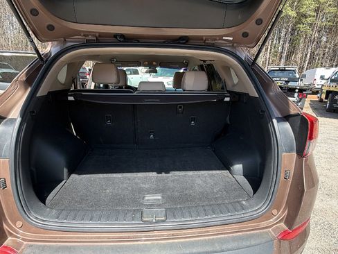 Used 2016 Hyundai Tucson SE w/ Option Group 12 image 13