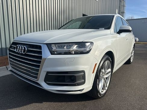 Used 2018 Audi Q7 3.0T Prestige image 1