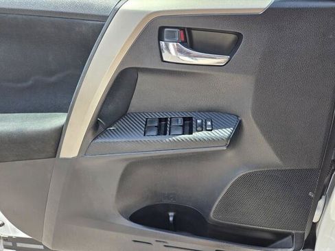 Used 2015 Toyota RAV4 XLE FWD image 16