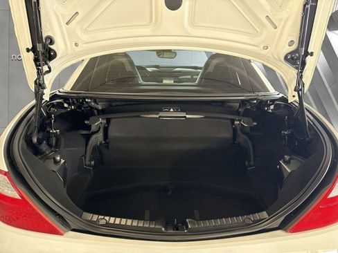 Used 2015 Mercedes-Benz SLK 250 image 18
