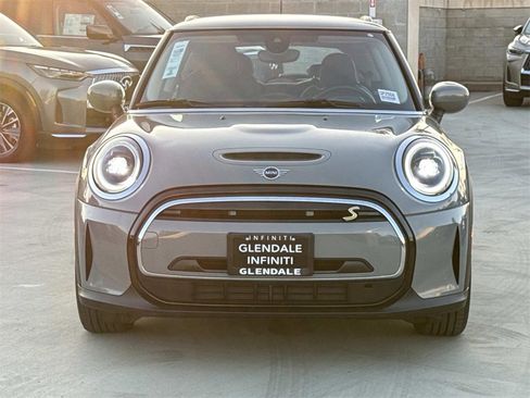 Used 2022 MINI Cooper SE image 3