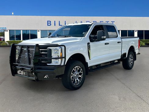 Used 2024 Ford F250 XL image 3