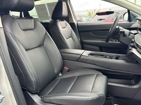 Certified 2025 Nissan Murano SV AWD/4WD image 13