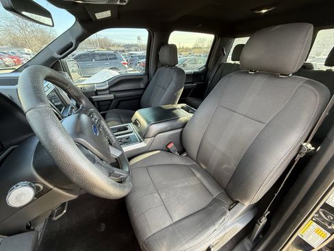 Used 2016 Ford F150 XLT w/ Equipment Group 302A Luxury image 12