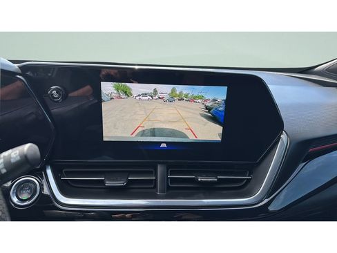 Used 2024 Chevrolet Trax RS w/ Sunroof Package FWD image 15