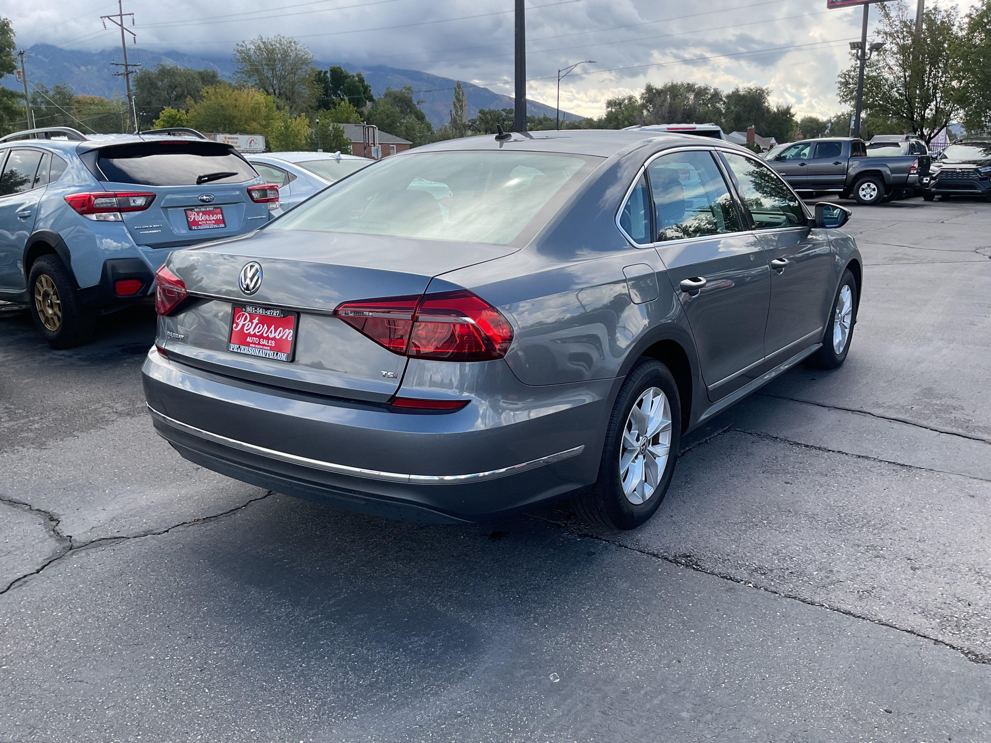 Used 2017 Volkswagen Passat 1.8T S FWD image 6
