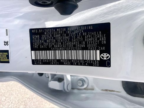 Used 2025 Toyota Corolla LE FWD image 34