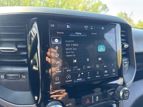 Used 2024 RAM 3500 Tradesman w/ Chrome Appearance Group image 18