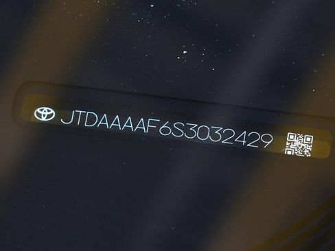 Used 2025 Toyota Crown Limited w/ Advanced Technology Package image 31