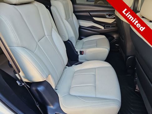Used 2023 Subaru Ascent Limited w/ Technology Package AWD/4WD image 16