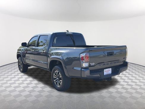 Used 2020 Toyota Tacoma TRD Sport image 15