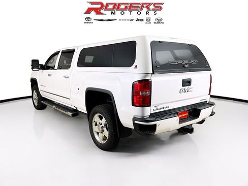 Used 2018 GMC Sierra 3500 Denali AWD/4WD image 11