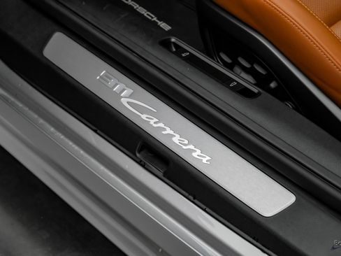 Used 2025 Porsche 911 Carrera image 44