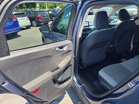 Used 2020 Ford Escape SE FWD image 16