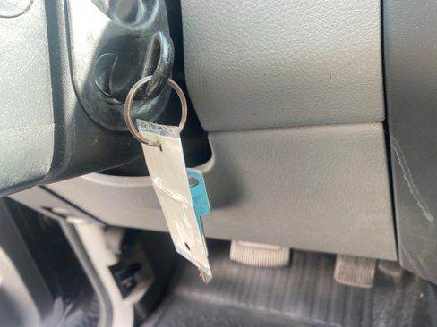 Used 2006 Ford F150 STX image 56