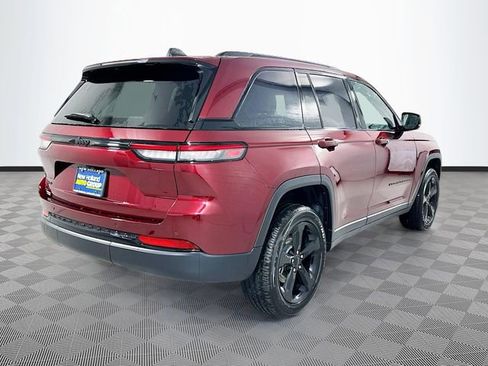 New 2025 Jeep Grand Cherokee Altitude w/ Trailer Tow Package image 4