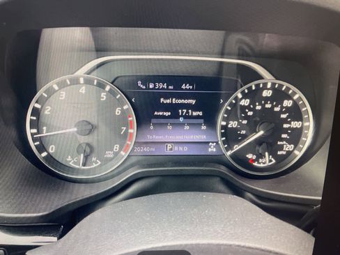 Used 2023 Nissan Titan SV w/ Accessory Utility Package image 18