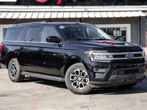 Used 2024 Ford Expedition Max XLT image 8