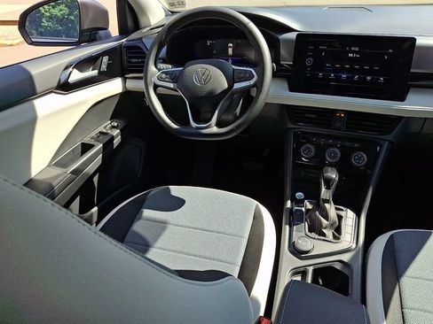 Certified 2025 Volkswagen Taos S AWD/4WD image 14