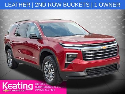 Used 2024 Chevrolet Traverse LT