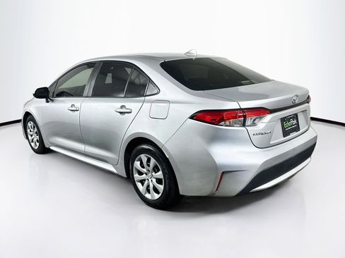 Used 2020 Toyota Corolla LE FWD image 5