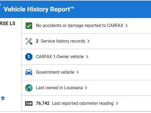 Used 2021 Chevrolet Traverse LS image 21
