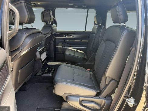 New 2026 Jeep Grand Wagoneer Summit AWD/4WD image 15