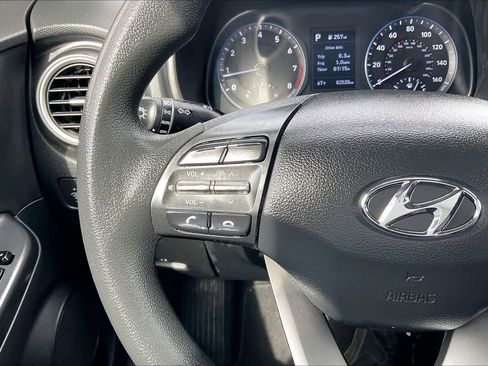 Used 2019 Hyundai Kona SE image 23