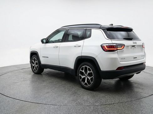 Used 2025 Jeep Compass Limited AWD/4WD image 6