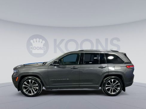 Used 2023 Jeep Grand Cherokee Overland w/ Luxury Tech Group IV image 2