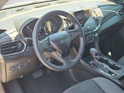 Certified 2022 Chevrolet Equinox RS w/ Infotainment Package FWD image 14