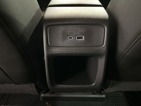 New 2026 Chevrolet Trax RS w/ Sunroof Package image 38