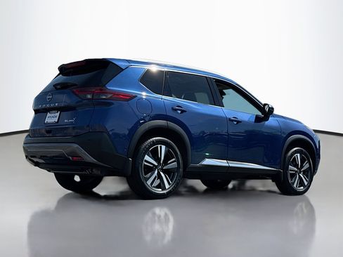 Used 2023 Nissan Rogue SL w/ SL Premium Package AWD/4WD image 2
