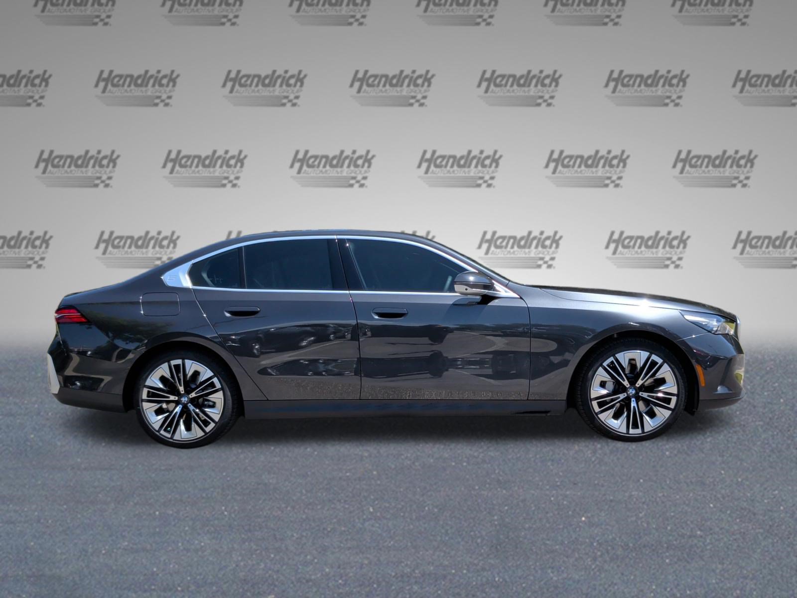 Certified 2026 BMW 530i w/ Convenience Package RWD image 6
