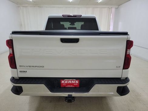 Used 2023 Chevrolet Silverado 1500 LT AWD/4WD image 7