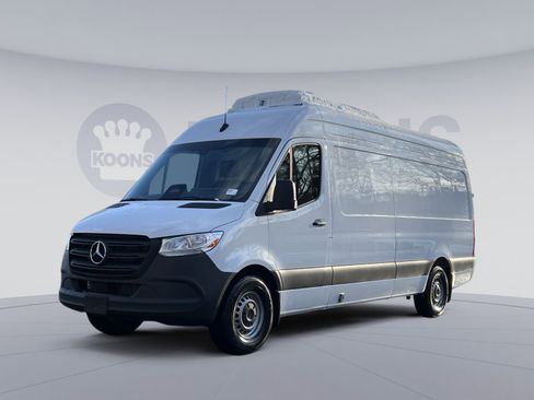 New 2025 Mercedes-Benz Sprinter 2500 image 1