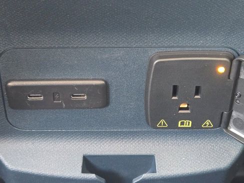 New 2026 Ford Maverick Tremor AWD/4WD image 17