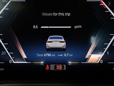 Used 2025 BMW 330i 330i w/ Convenience Package image 17